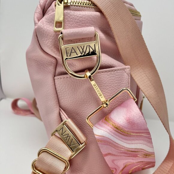 Fawn Design Diaper bag in Vegan blush pink backpack or a messenger bag - Picture 9 of 16